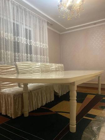 Гостевой стол раскладной