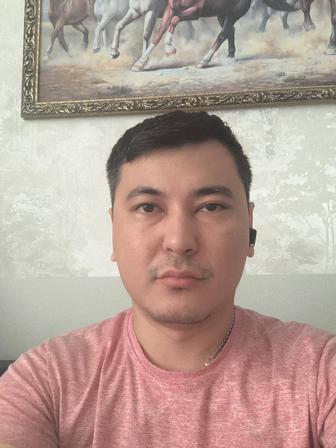 Водитель с личным авто минивэн.