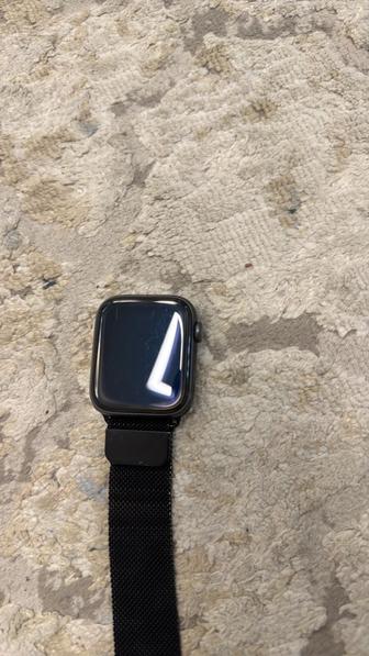 Продам Apple Watch  44мм