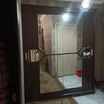 Срочно продаем шкаф купе в идеальном состояние