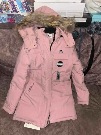Новая зимняя куртка на девочку, размер 146-152