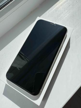 Продам IPhone 11 white/ 64 Gb