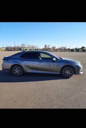 Аренда авто Camry 75