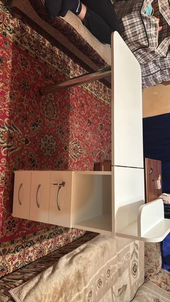 Продам стол для маникюра