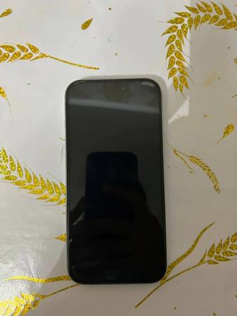 IPhone 15 синий