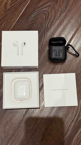 Наушник Apple Airpods