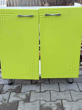 Кухонный шкаф сатылады