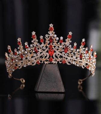 Красивая диадема