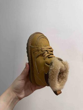 Продам детские зимние кроссы