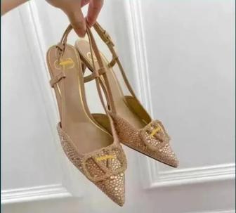 Туфли босоножки VALENTINO