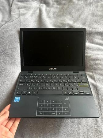 Ноутбук Asus Vivobook