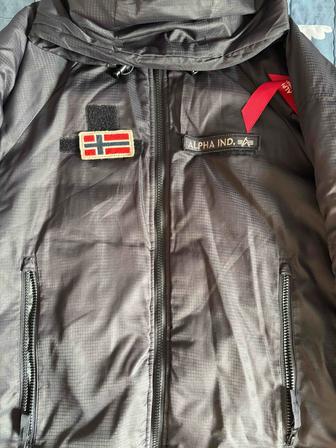 Продам куртку Alpha Industries.