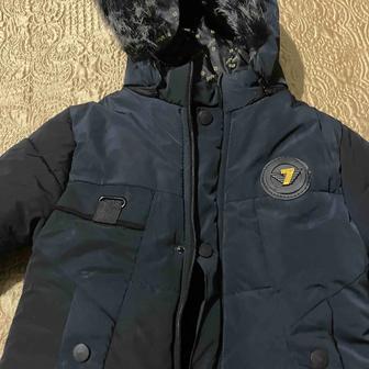 Продам новую детскую куртку