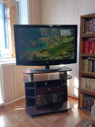 Телевизор LG ,CF-20F30
