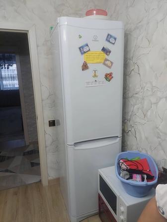Продам холодильник в хорошем состояний
