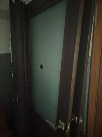 В продаже имеются межкомнатные двери для гостиной спальни и ванной комнаты.