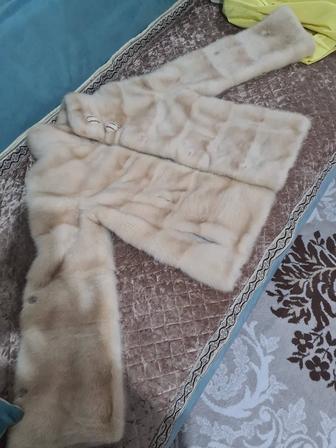 Продам норковую шубу
