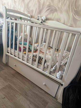 Детская кроватка