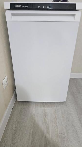 Продам морозильник Haier