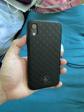 Продам Iphone XR