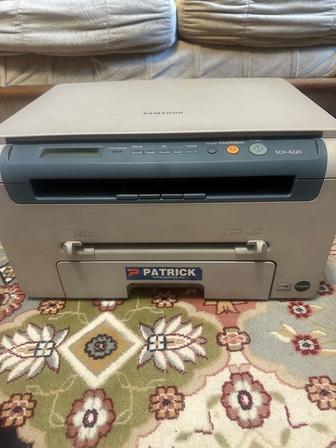МФУ Samsung SCX-4220 принтер, сканер, копир