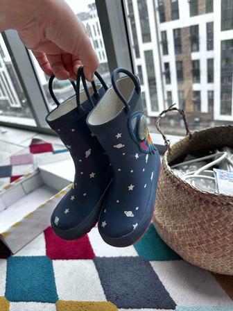 Продам резиновые сапоги