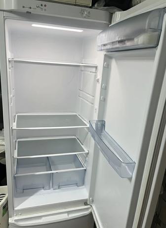 СРОЧНО продам холодильник