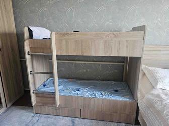 Двухъярусная детская кровать