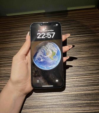 Продам черный Apple Iphone 13 128Gb