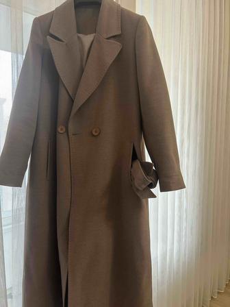 Продам красивое кашемировое пальто осеннее, классика на все времена