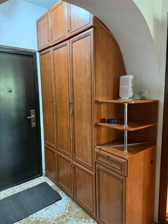 Продам прихожую (б/у, в хорошем состоянии)