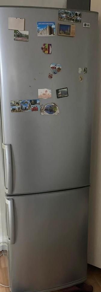 Продаю холодильник