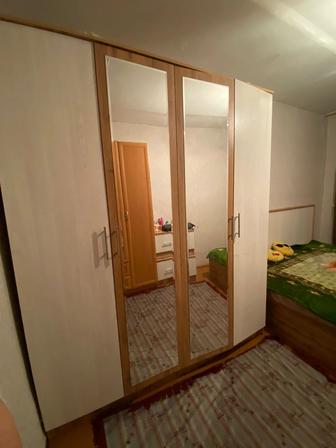 На продаже Спальный гарнитур новый