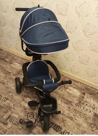 Велосипед, детскиййй музыкальный коврик, детски кормящих стол