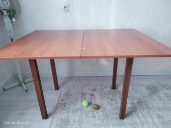 Продам стол кухонный