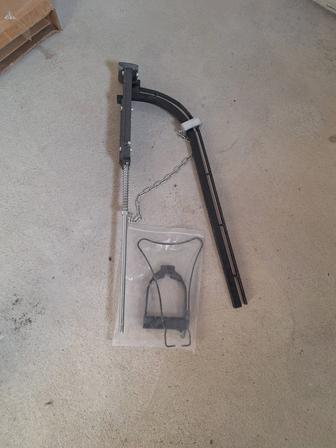 Такер (степлер) для быстрой укладки труб.