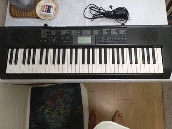 Продам синтезатор Casio