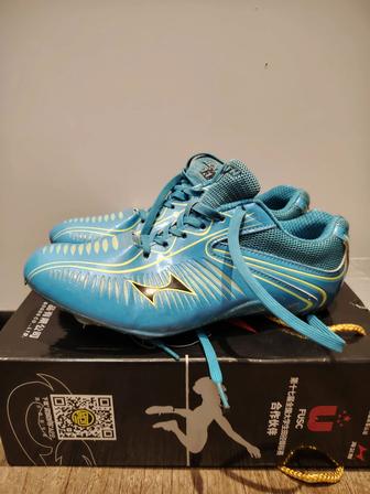 Шиповки беговые для легкой атлетики