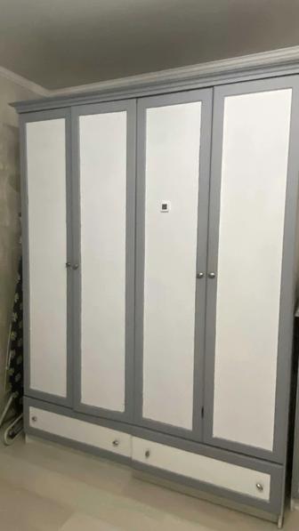 Продаю спальный гарнитур б/у