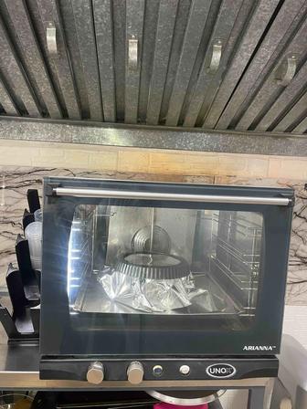 Продается конвекционная печька unox arrianna состояние отличное