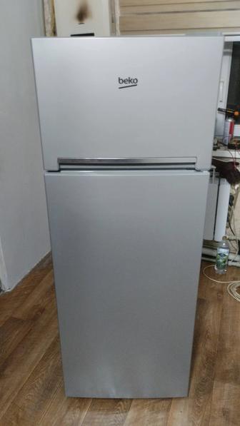 Продам холодильник beko