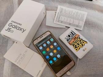 Samsung Gold J5 16 GB чехол, адаптер