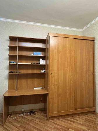 Стол со шкафом