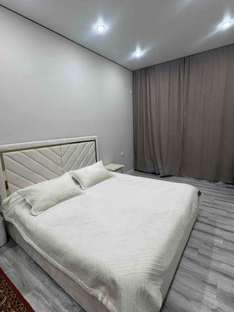 Продам двуспальную кровать