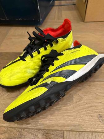 Продам сороконожки б/у adidas оригинальные