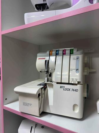 продажа оверлока JANOME