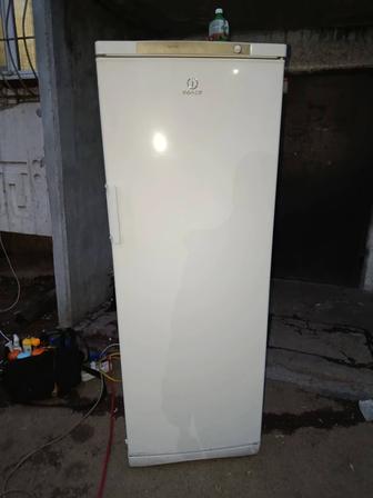 Продам Морозильник Индезит