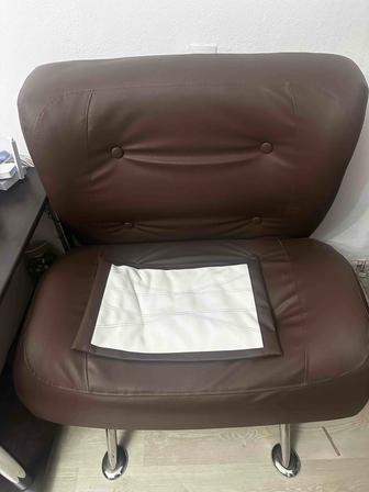 Кресло кожаное