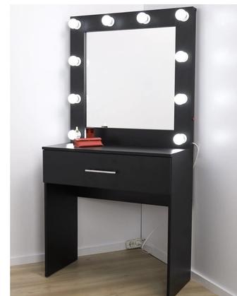 Туалетный столик