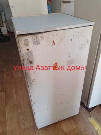 Улица Азаттык дом51 рабочий холодильник продам